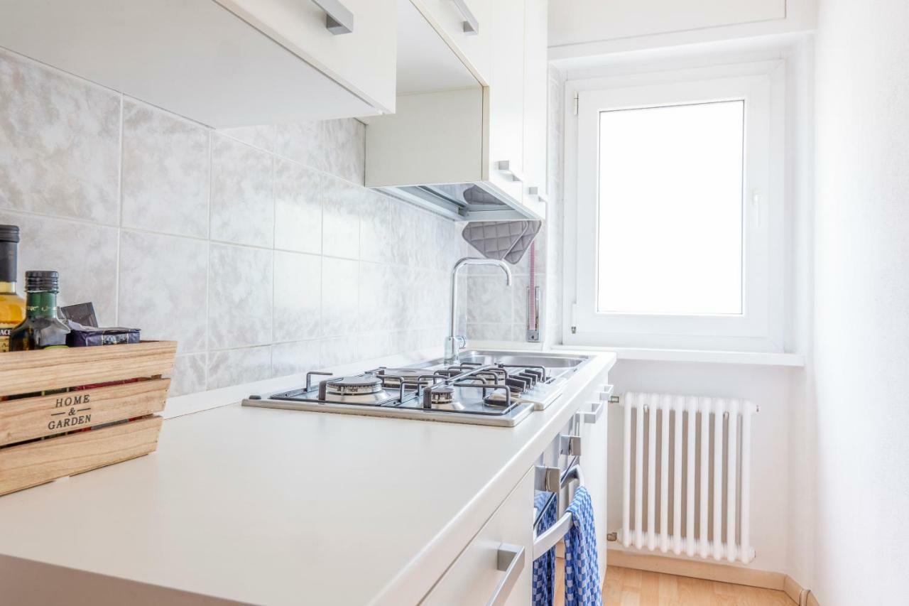 Ferienwohnung Sun Torbole Sul Garda Exterior foto