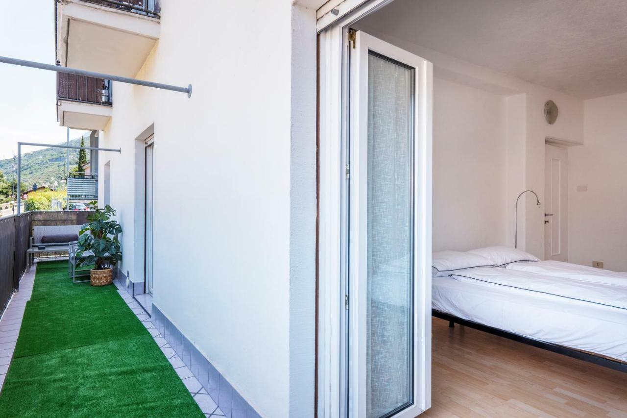 Ferienwohnung Sun Torbole Sul Garda Exterior foto